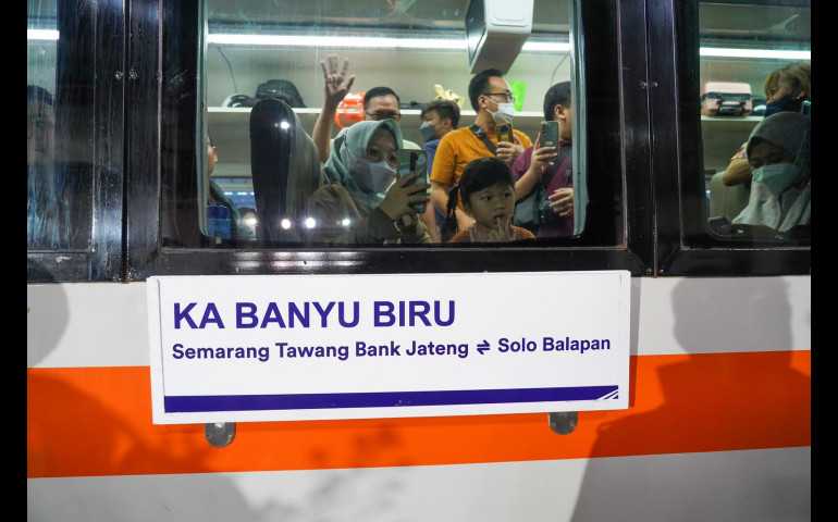 Tingkatkan Layanan Pelanggan, KAI Luncurkan 5 Kereta Api Baru