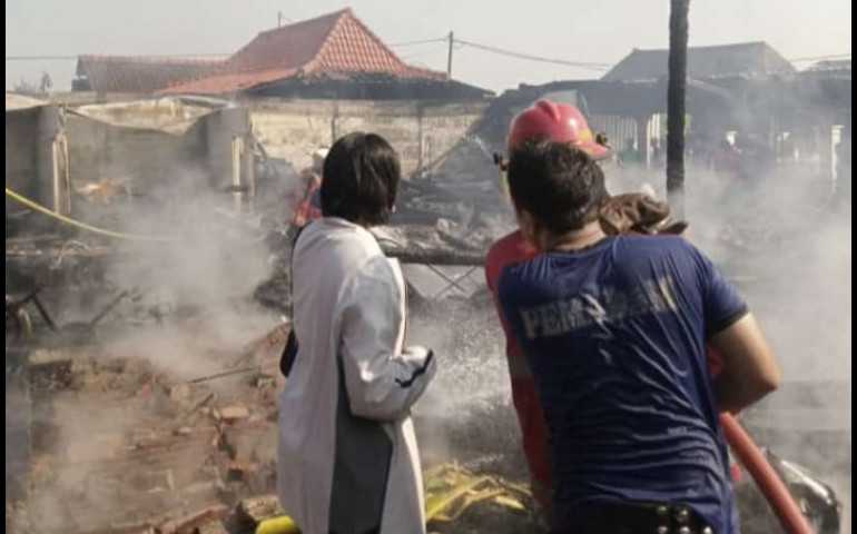 Diduga Arus Pendek Listrik, Dua Rumah di Dusun Sendang Wetan Kendal Ludes Dilalap Sijago Merah