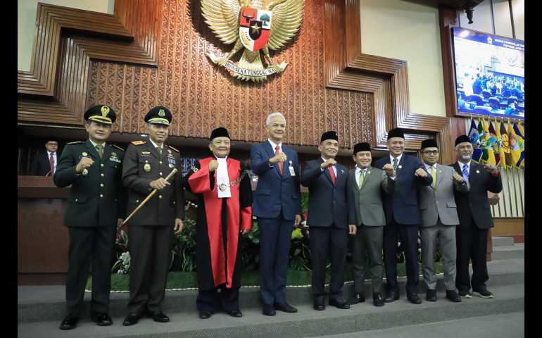 Sumanto Resmi Jabat Ketua DPRD Jawa Tengah