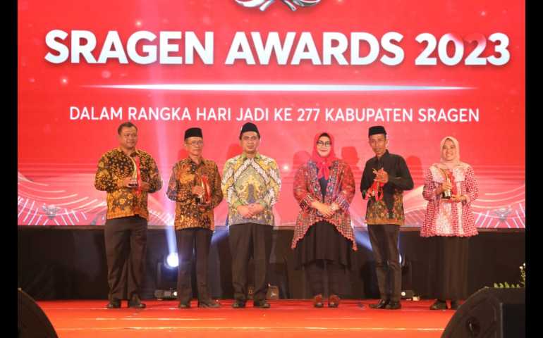 Gelar Sragen Award dalam Rangka HUT ke-277, Wagub Jateng: Pacu Inovasi dan Prestasi Masyarakat!