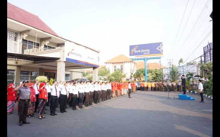 Bank Jateng Cabang Jepara Gelar Upacara Peringatan Harlah Pancasila
