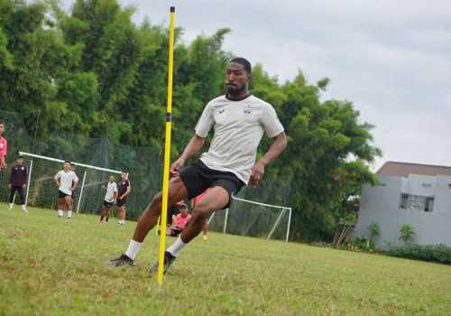 Perkuat Lini Tengah, PSIS Kontrak Boubakary Diarra
