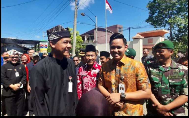 Gubernur Jateng Ganjar Pranowo, Salurkan Bantuan di Kabupaten Kendal
