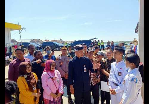 Gubernur Ganjar Melihat Langsung Penanganan Stunting di Kendal