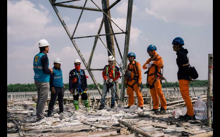 Dorong Pergerakan Ekonomi Daerah, PLN Selesaikan SUTT 150 kV Sayung – Tx