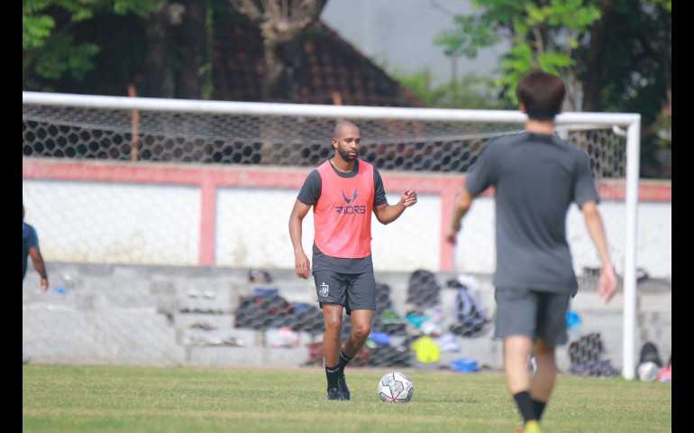PSIS Rekrut Lucas Gama