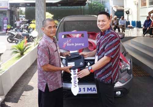 Jadi Nasabah Setia Bank Jateng, Guru SD di Jepara Ini Dapat Hadiah Tabungan Bima