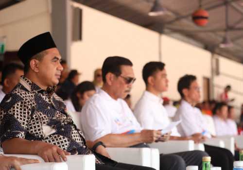 Kejurnas Atletik, Wagub Ingatkan di Lapangan Lawan di Luar Teman