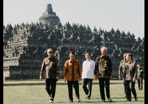 Kunjungi Borobudur, Kaisar Jepang Naruhito Nikmati Keindahan Panorama Candi