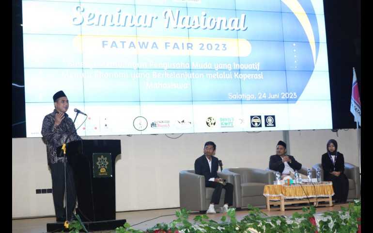 Wagub Jateng Ajak Mahasiswa Mulai Geluti Wirausaha
