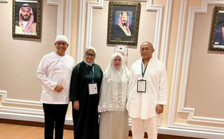 Momen Pertemuan Anis dan Puan Usai Lempar Jumrah, Bicara Santai dan Saling Mendoakan