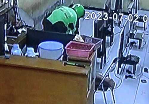 Viral, Driver Ojol Curi Plasytasion di Pusponjolo Semarang