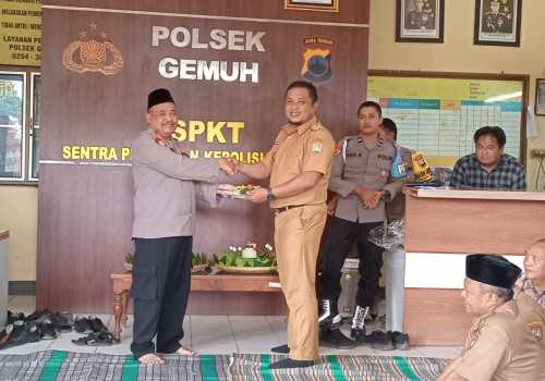 Hari Bhayangkara ke 77, Mapolsek Gemuh Kendal Gelar Tasyakuran Bersama Tokoh Masyarakat Sekitar