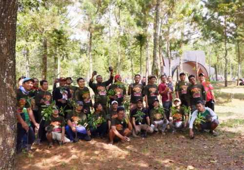 DXIC Lakukan Tanam Bibit Pohon di Merbabu Sebagai Bentuk Peduli Terhadap Lingkungan