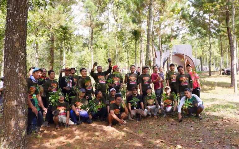 DXIC Lakukan Tanam Bibit Pohon di Merbabu Sebagai Bentuk Peduli Terhadap Lingkungan