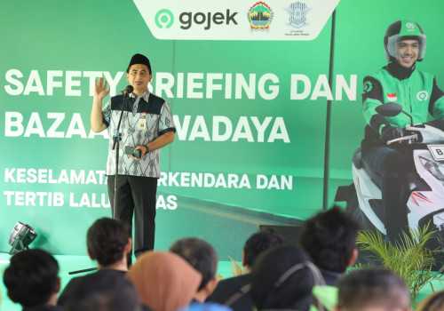 Cerita Wagub Taj Yasin Gunakan Layanan Ojek Online