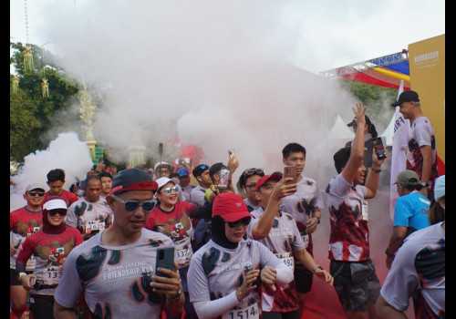 Ribuan Pelari Meriahkan Bank Jateng Friendship Run 2023 di Yogyakarta