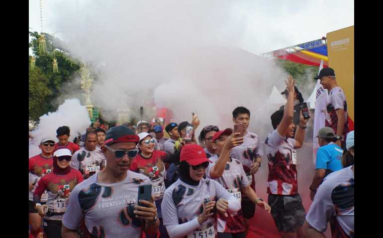 Ribuan Pelari Meriahkan Bank Jateng Friendship Run 2023 di Yogyakarta