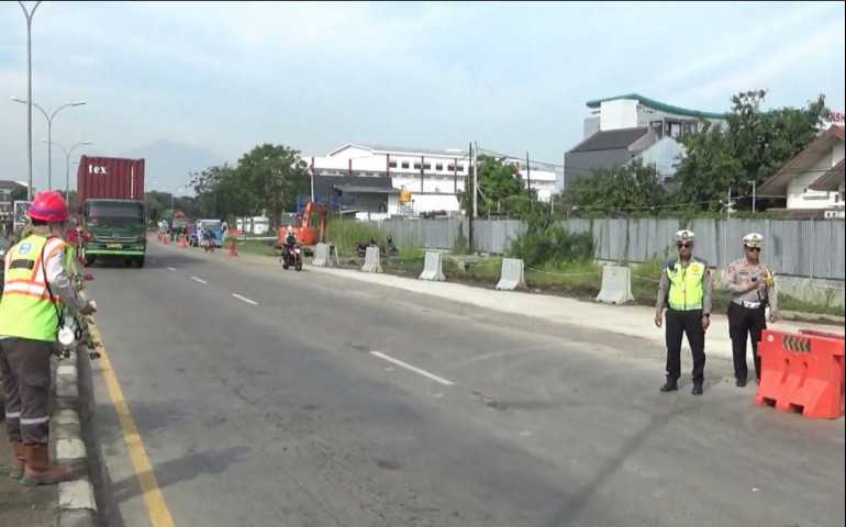Polisi Lakukan Simulasi Arus Lalin Jalan Yos Sudarso Semarang