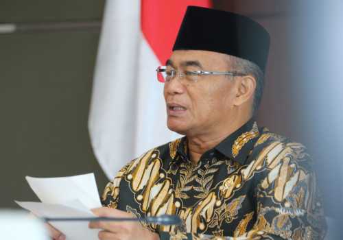 Menko PMK Ingatkan Orang Tua Tak Curang saat PPDB