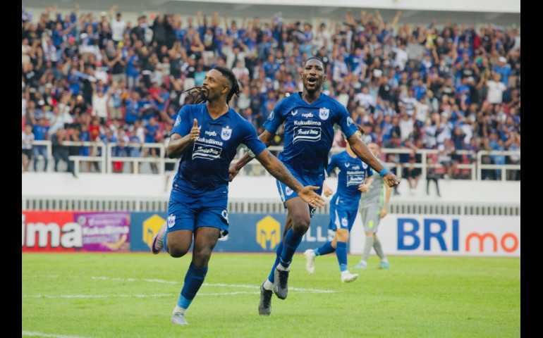 PSIS Bungkam Persebaya 2-0