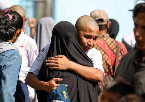 Ada Tangis Haru dan Bahagia pada Serah Terima Siswa Baru di SMKN Jateng di Semarang
