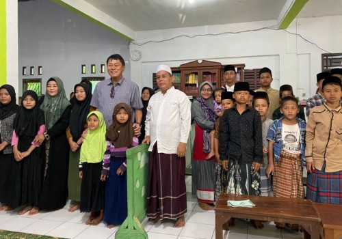 Jacobus Beri Santunan dan Dukung Pendidikan Anak di Panti Asuhan At Taqwa