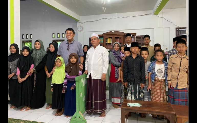 Jacobus Beri Santunan dan Dukung Pendidikan Anak di Panti Asuhan At Taqwa