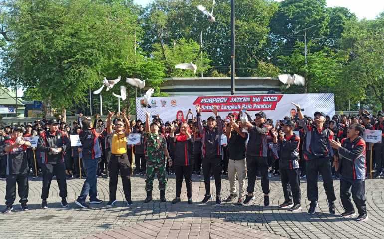 Pelepasan Atlet Kota Semarang untuk Porprov 2023, Mbak Ita: Gas Pol Rem Blong, Kami Siapkan Bonus