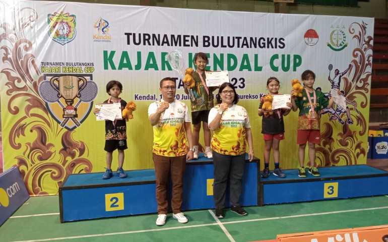 Sukses Digelar, Turnamen Bulutangkis Kajari Kendal Cup 2023 Berhasil Cetak Atlet Pemenang!