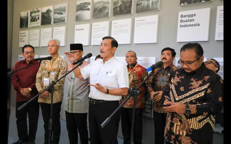 Rapat Bareng 5 Menteri, Ganjar Siap Bereskan Penataan Candi Borobudur