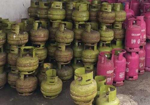 Respon Baik! Ibu Rumah Tangga Curhat Beli LPG 3kg Pakai KTP : Semoga Tepat Sasaran