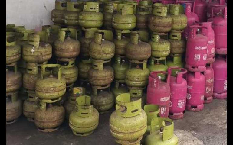 Respon Baik! Ibu Rumah Tangga Curhat Beli LPG 3kg Pakai KTP : Semoga Tepat Sasaran