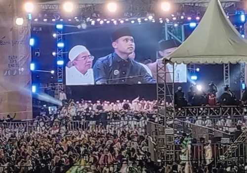 Pemkab Gelar Kendal Bersholawat Bersama Habib Syech