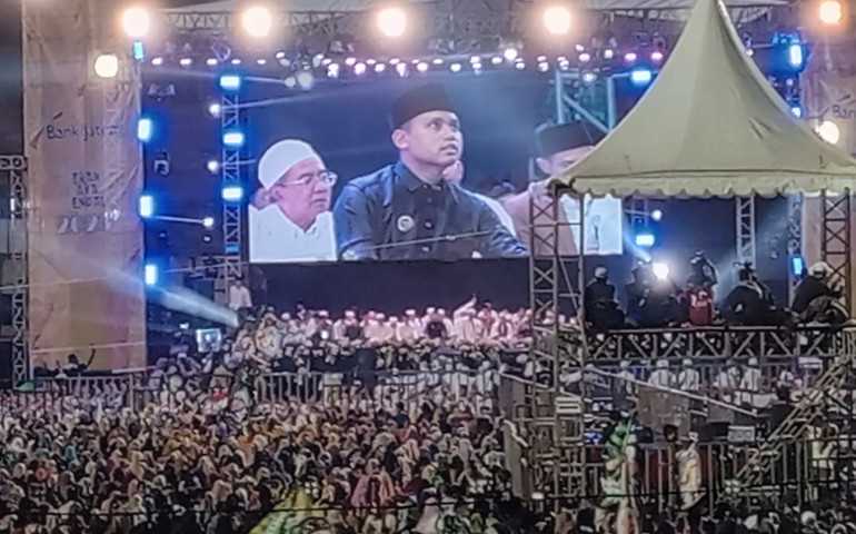 Pemkab Gelar Kendal Bersholawat Bersama Habib Syech