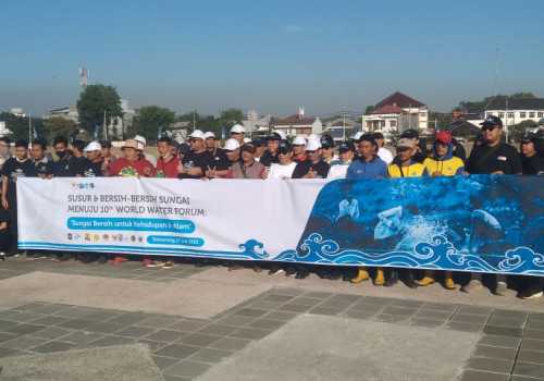 Apresiasi Jajaran Pembersihan Bantaran Sungai Banjir Kanal Timur, Wali Kota Semarang : Wujudkan Lingkungan yang Indah dan Cantik