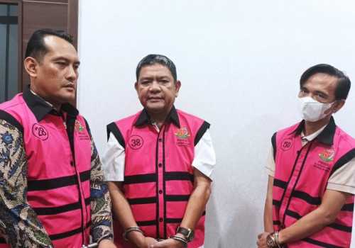 Kejati Bengkulu dan Kejagung Tangkap 3 Buronan Kasus Korupsi Dana Kesehatan