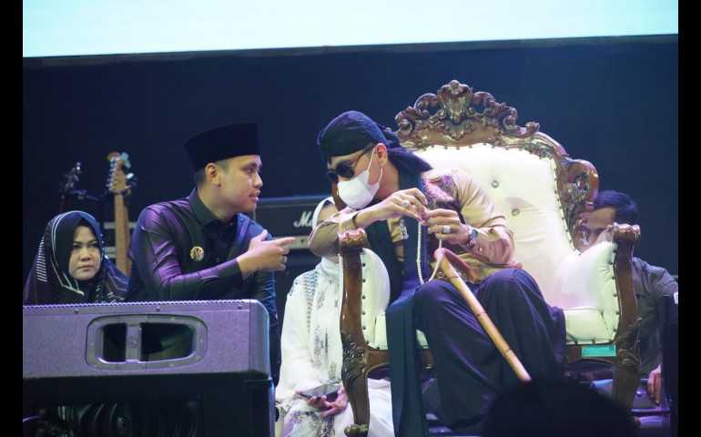 Gus Miftah dan Gilga Jadi Penutup Pekan Raya Kendal 2023, Bupati Dico : Selamat HUT ke-418 Semoga Kendal Semakin Jaya!