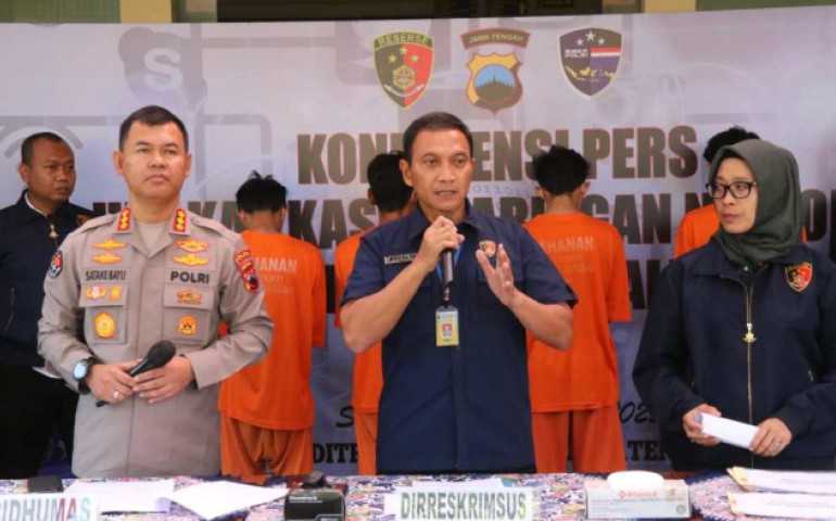 Polda Jateng Berhasil Tangkap Jaringan Peretas HP Modus File APK