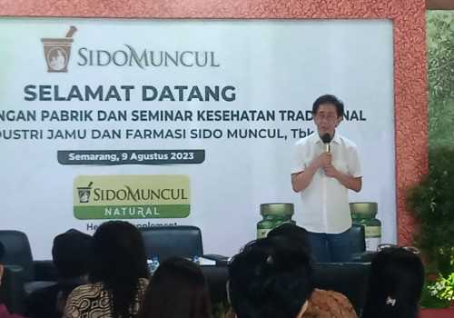 Tanamkan Kepercayaan, Puluhan Dokter se Indonesia Kunjungi Pabrik Sido Muncul