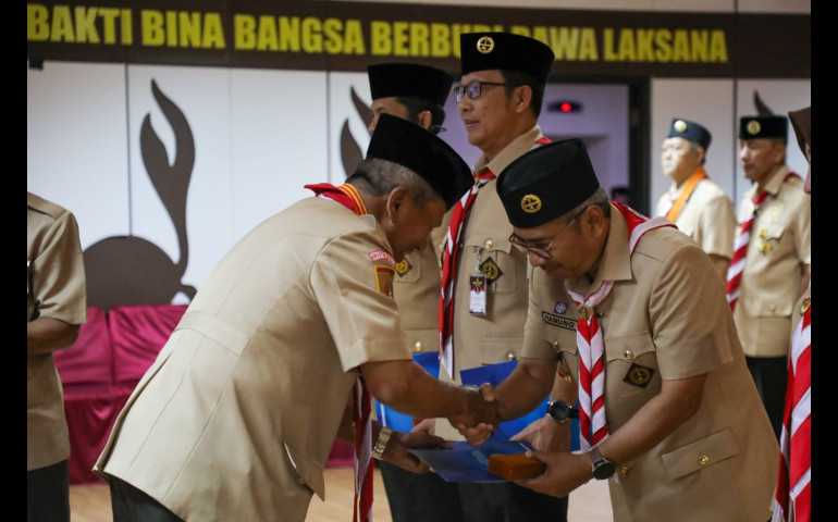 Apresiasi Kinerja, Puluhan Andalan Kwarda Jateng Terima Penghargaan