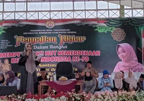Sambut HUT RI ke 78, Pemdes Tanjungsari Kendal Gelar Pengajian Akbar Bersama Ustadzah Mumpuni Handayayekti