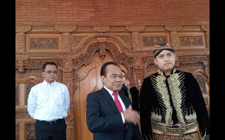Kunjungan ke Rumah Dinas Bupati Kendal, Menteri Susiwijoyo Sampaikan Terima Kasih KIK Naik Status Jadi KEK