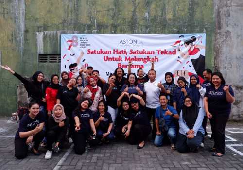 HUT Kemerdekaan RI ke 78, Aston Inn Pandanaran Semarang Gelar Lomba Bersama Media
