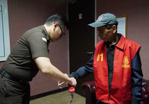 Kejati Sumsel Tetapkan Bekas Dirut PTBA Tersangka Korupsi Akusisi Perusahaan