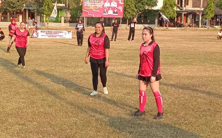 Meriahkan HUT RI ke 78, Desa Puguh Kendal Gelar Turnamen Sepak Bola Kades Cup