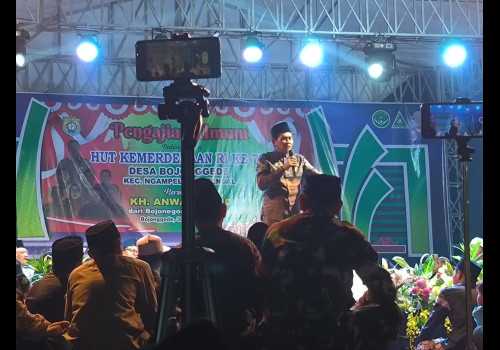 Pemdes Bojonggede Kendal Gelar Pengajian Akbar Bersama KH Anwar Zahid