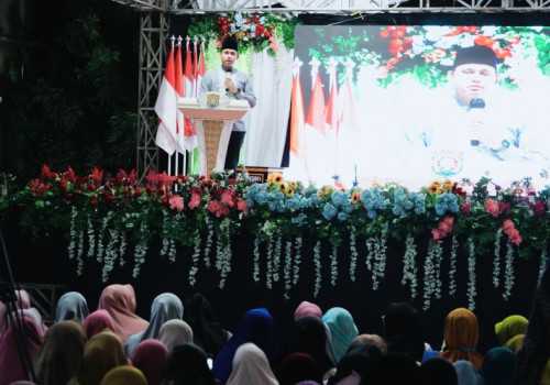 Hadiri Haul KH Musthofa dan Achmad Rosyidi Pandes, Bupati Kendal Siap Dukung Kegiatan MP3i