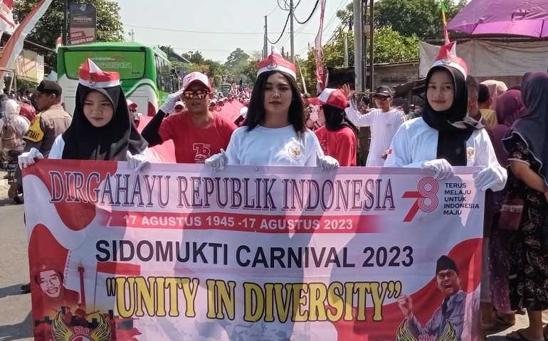 Karnaval HUT RI ke 78 Berlangsung Meriah, Camat Weleri Kendal Apresiasi Pemdes Sidomukti