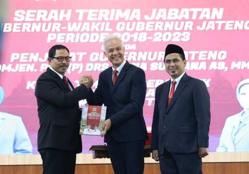 Sertijab Pj Gubernur Jateng, Nana Sudjana Siap Lanjutkan Fondasi Integritas